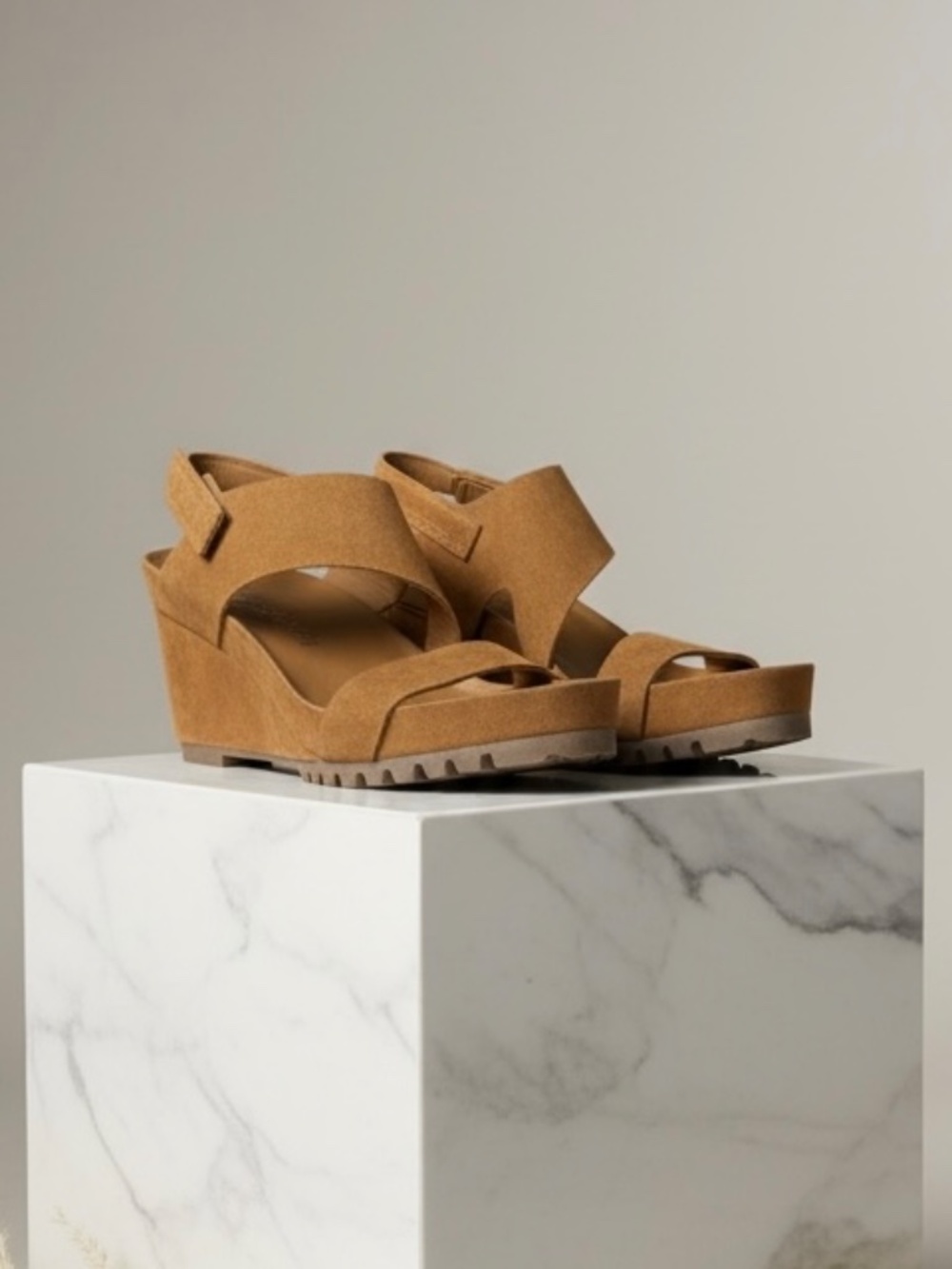 Pedro Garcia Brown Suede Ankle Strap Platform Wedge Sandal Size 42 - Picture 2 of 13